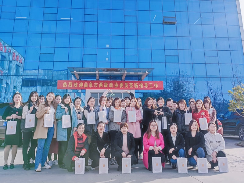 “三八婦女節(jié)”歡迎曲阜市兩級政協(xié)委員蒞臨辰宏醫(yī)療指導(dǎo)工作
